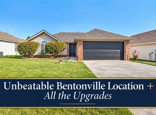 2306 SW Choctaw St, Bentonville, AR 72712