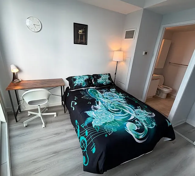 14 York St #3505B — Photo 3