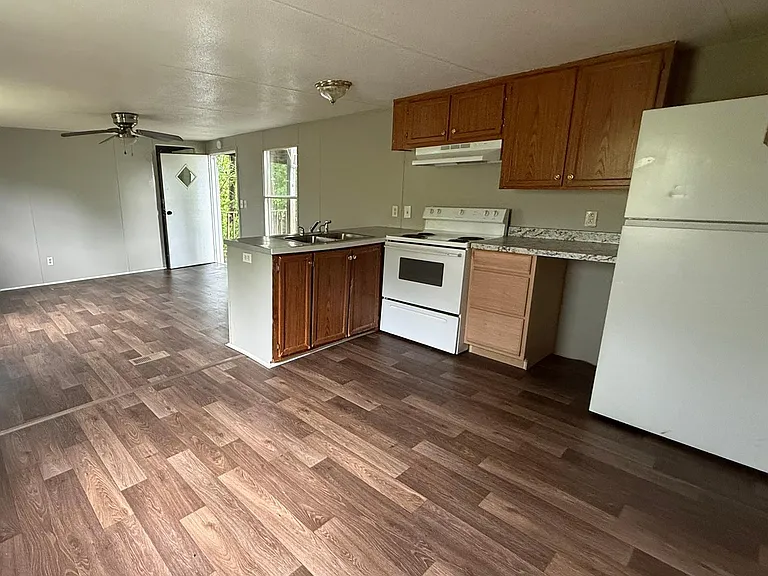 184 Right Ave #57 — Photo 12