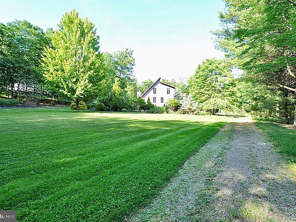 3rd image of 144 Main Rd