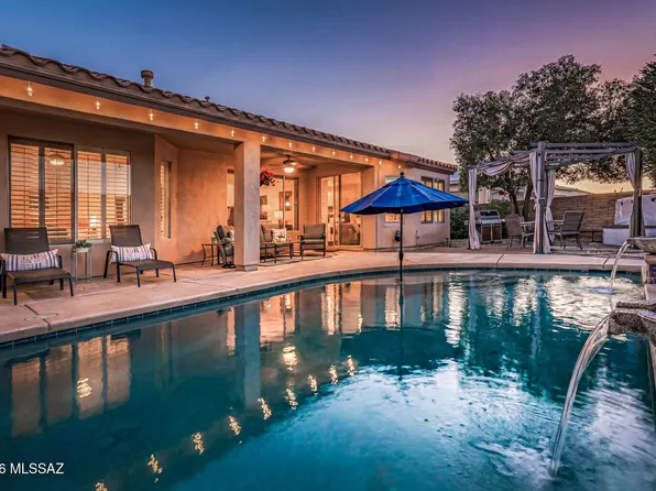 2445 E Sky Creek Dr, Green Valley, AZ 85614