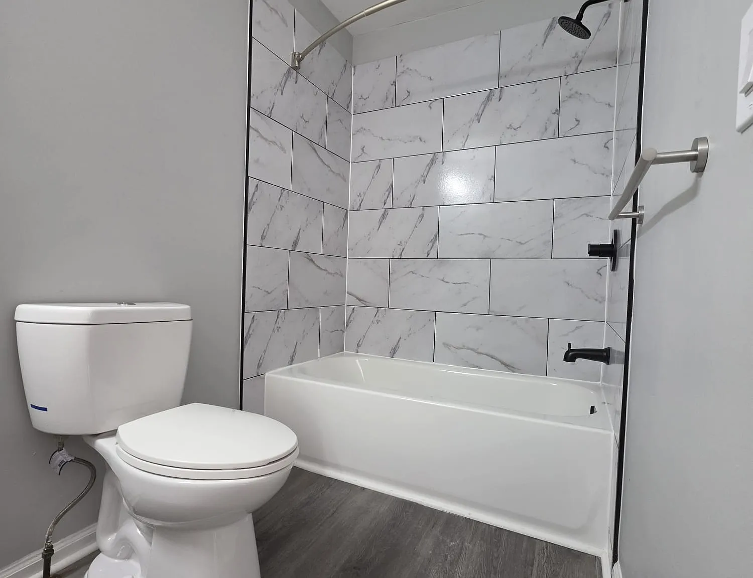 225 N Tatnall St — Photo 3