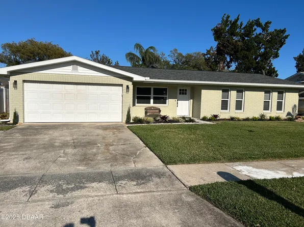 2929 Carriage Dr, South Daytona, FL 32119