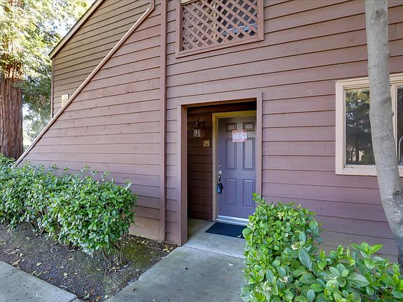 2nd image of 1138 Yarwood Ct