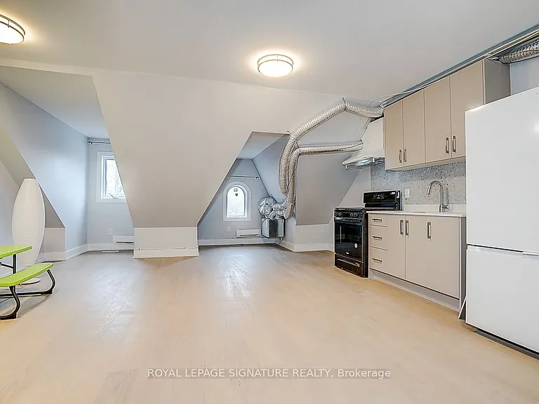 252 Annette St #5 — Photo 9