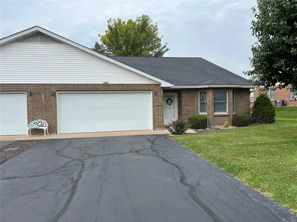 208 Bayberry Ln, Farmington, MO 63640