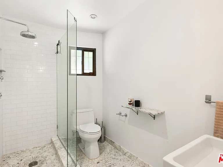 3744 Buena Park Dr — Photo 17