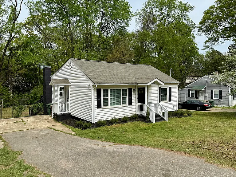 215 Walnut St — Photo 31