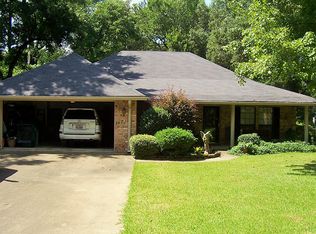 99 Lakeway Dr, Crockett, TX 75835