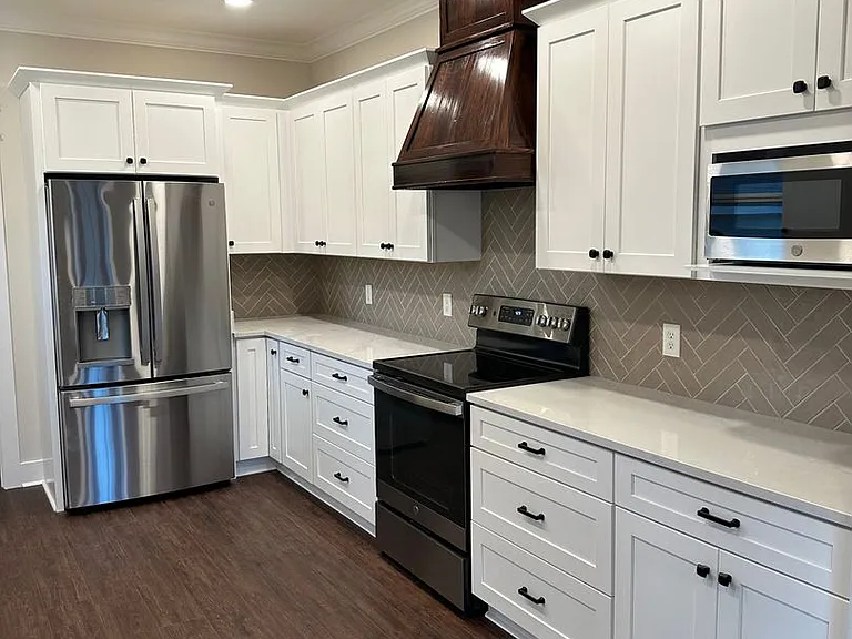 17019 E Louisiana Ave — Photo 3