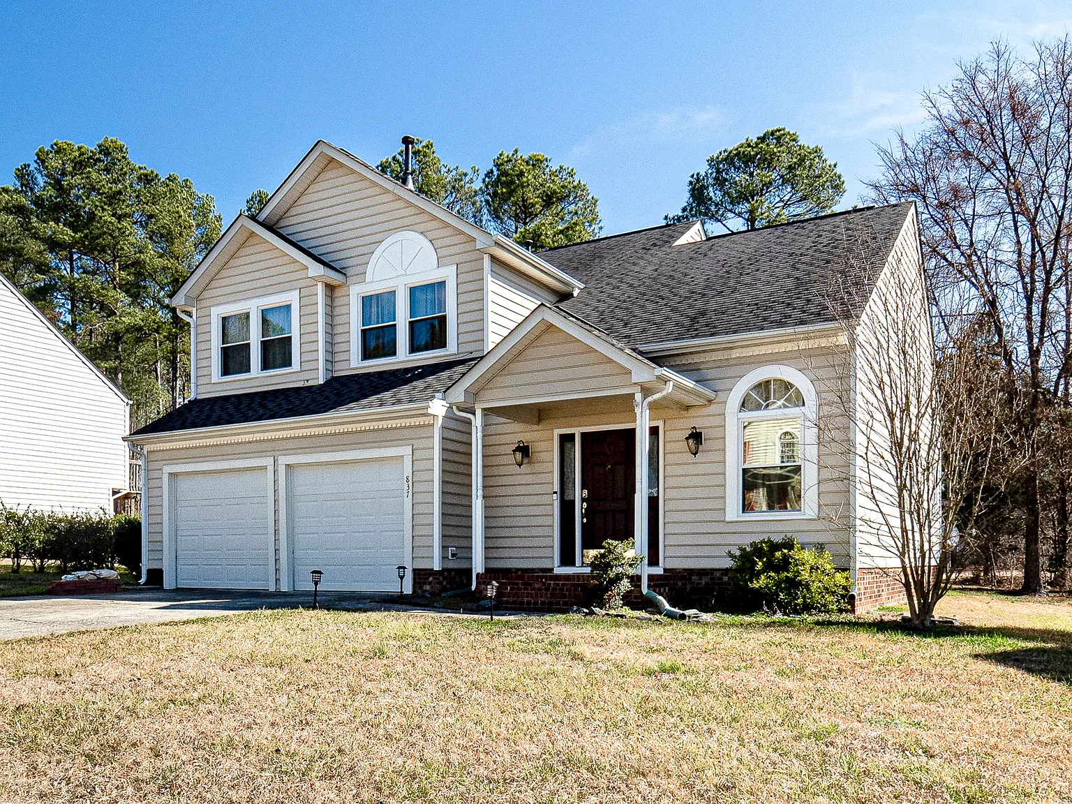 4 bed, 2000 sqft, $2,980 — Photo 1