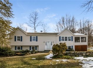 7 Buckboard Rdg, Bethel, CT 06801