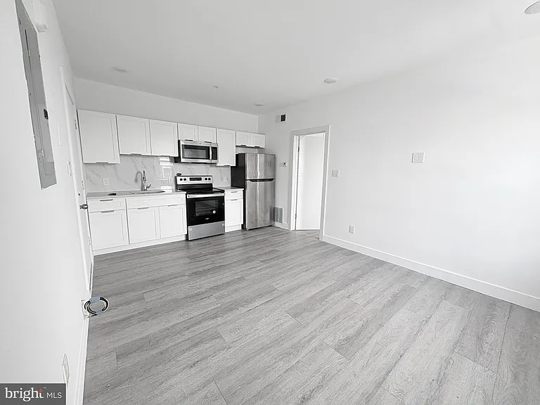 5164 Ridge Ave #2 — Photo 5