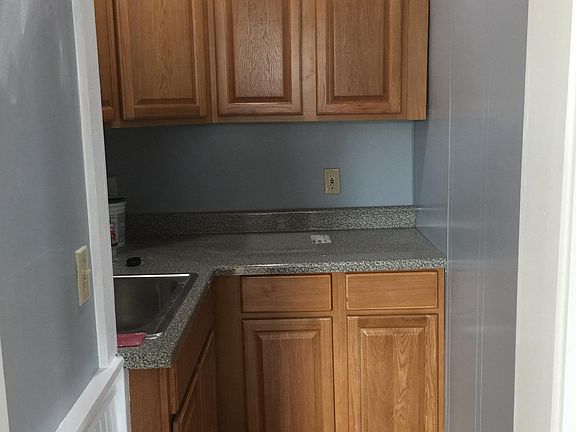 pantry off kitchen