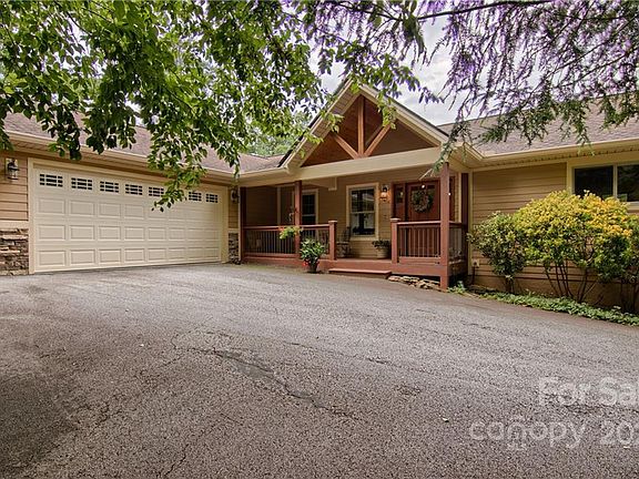 3rd image of 224 Creeks Edge Dr