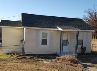 1016 1/2 Valley Dr, Sand Springs, OK 74063