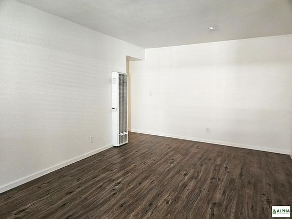 3rd image of 10410 Buena Plaza Cir