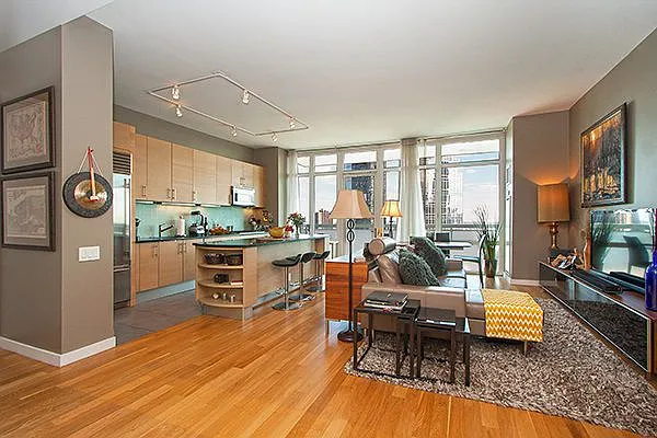 Rented by RSNY Realty | media 1