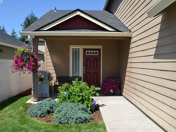2nd image of 2914 NE 157th Ct