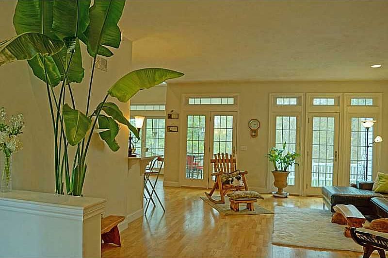 2nd image of 16 Adams Cir
