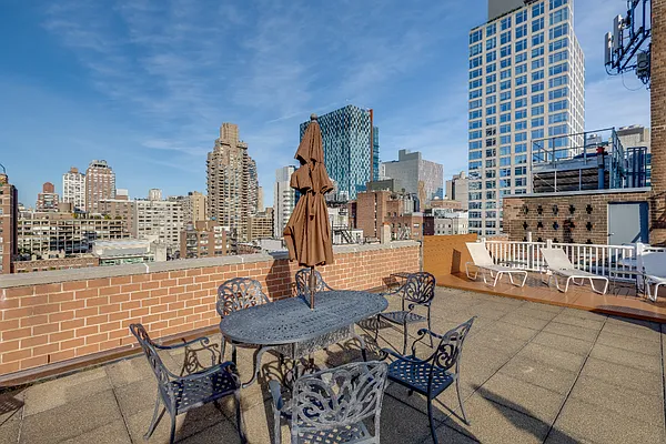 Sold by Keller Williams NYC | media 9