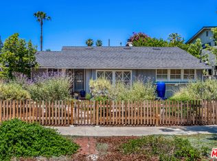 13225 Hartsook St, Sherman Oaks, CA 91423