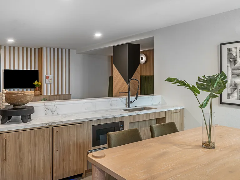 Kara Apartment in Koreatown — Photo 14