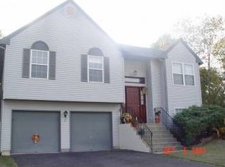30 Country Ln, Voorhees, NJ 08043