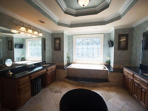 4th image of 4269 Bristlecone Dr NW