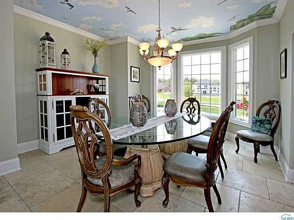 4th image of 1586 Saint George Cir