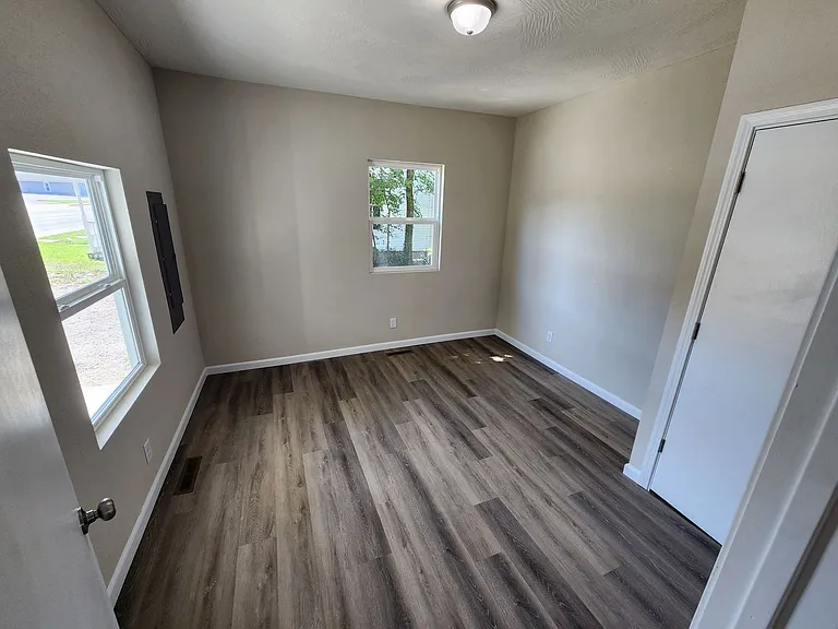 2153 N National Ave — Photo 20
