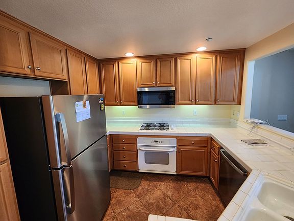 3rd image of 10417 Whitcomb Way Unit 103