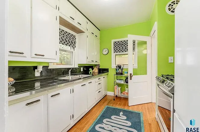 2 bed, 1080 sqft, $1,494 — Photo 3