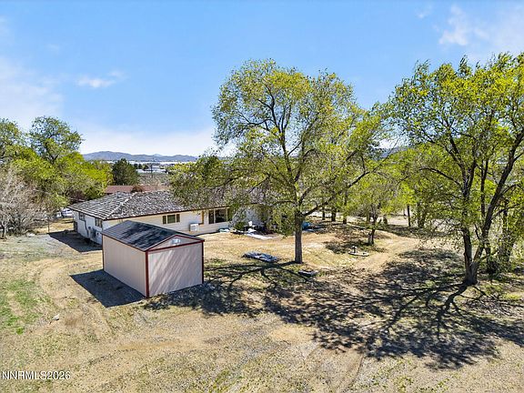 3rd image of 10705 Santa Fe Rd