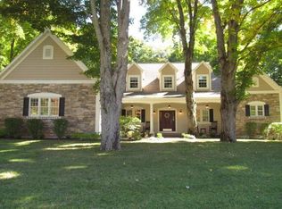 240 Spring Valley Dr, Cadillac, MI 49601