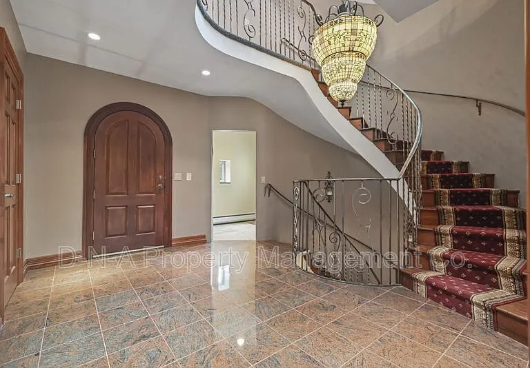 133 Montanesca Rd — Photo 15