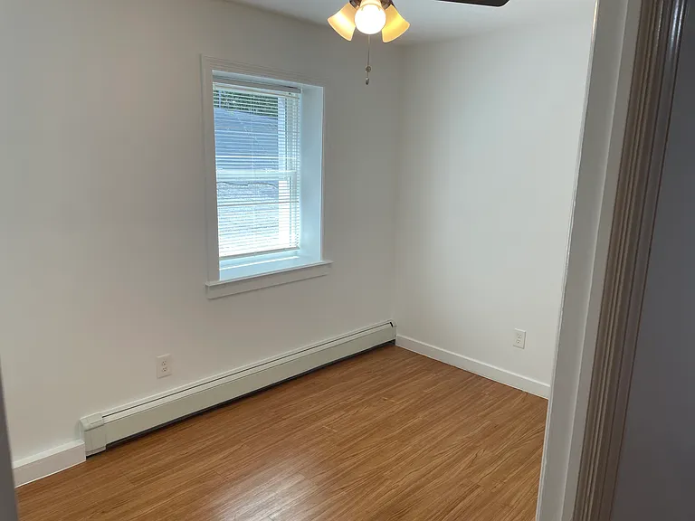 167 Glen Cove Ave #2H — Photo 1