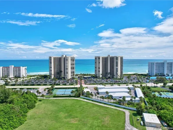 9500 S Ocean Dr, Jensen Beach, FL