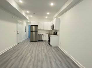 624 N 38th St #B, Philadelphia, PA 19104