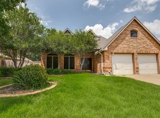 562 Mercer St, Grand Prairie, TX 75052
