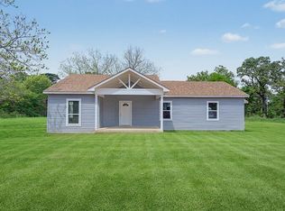25033 Country Club Rd, Gladewater, TX 75647
