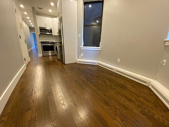 5th image of 2918 Frederick Douglass Blvd #2R