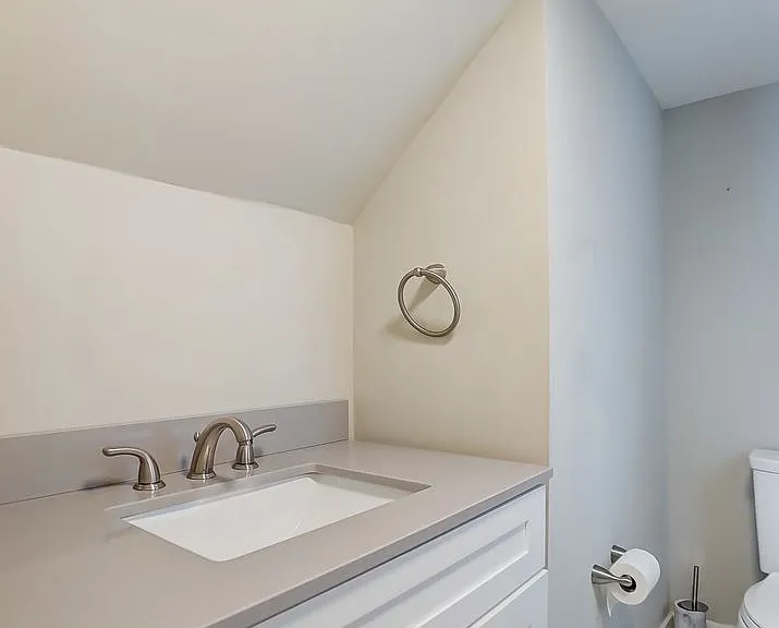 5107 Marion Ave — Photo 10