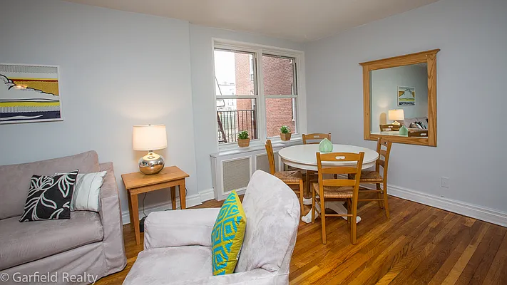 Sold by Garfield Realty  | media 18