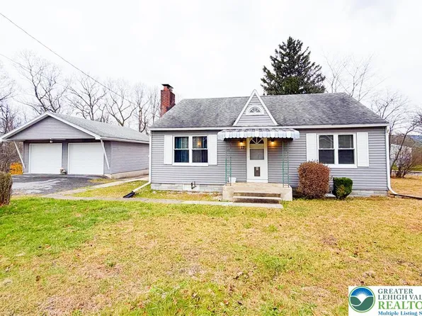 17 Mahoning Dr E, Lehighton, PA 18235