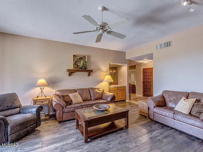 836 E Camino Diestro — Photo 27