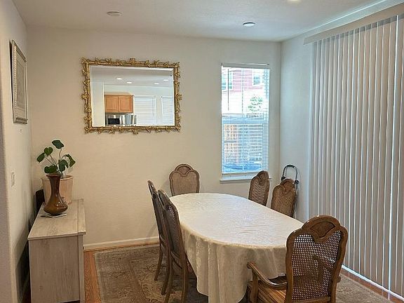 5th image of 9340 Vintner Cir