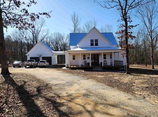 60 Dalton Dr, Cave City, AR 72521