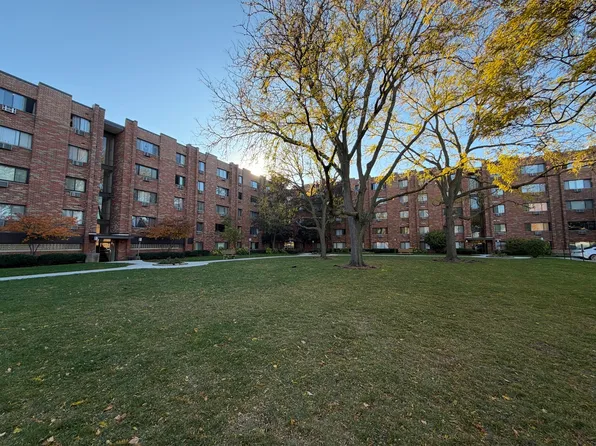 5310 N Chester Ave APT 519, Chicago, IL 60656