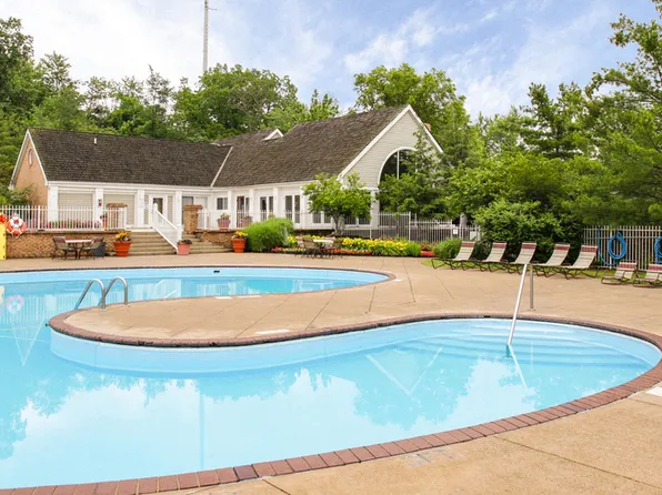 Royal Oaks Apartments